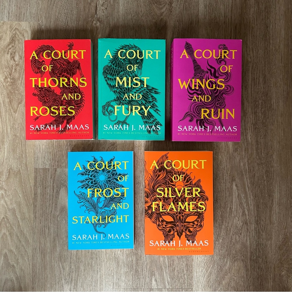 A court of thorns and roses full series